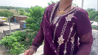 Bhojpuri desi Bhabhi gave me full pleasure of her pussy and body Hindi Audio