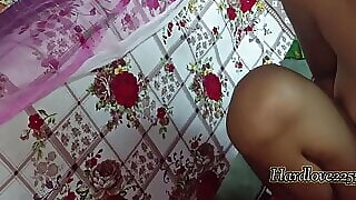 Desi Bhabhi ki Chut Choda bohot sexy Chut hai bhavi ki chut pe creampie kardiya